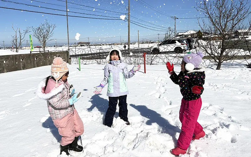 冬の行事、雪遊び